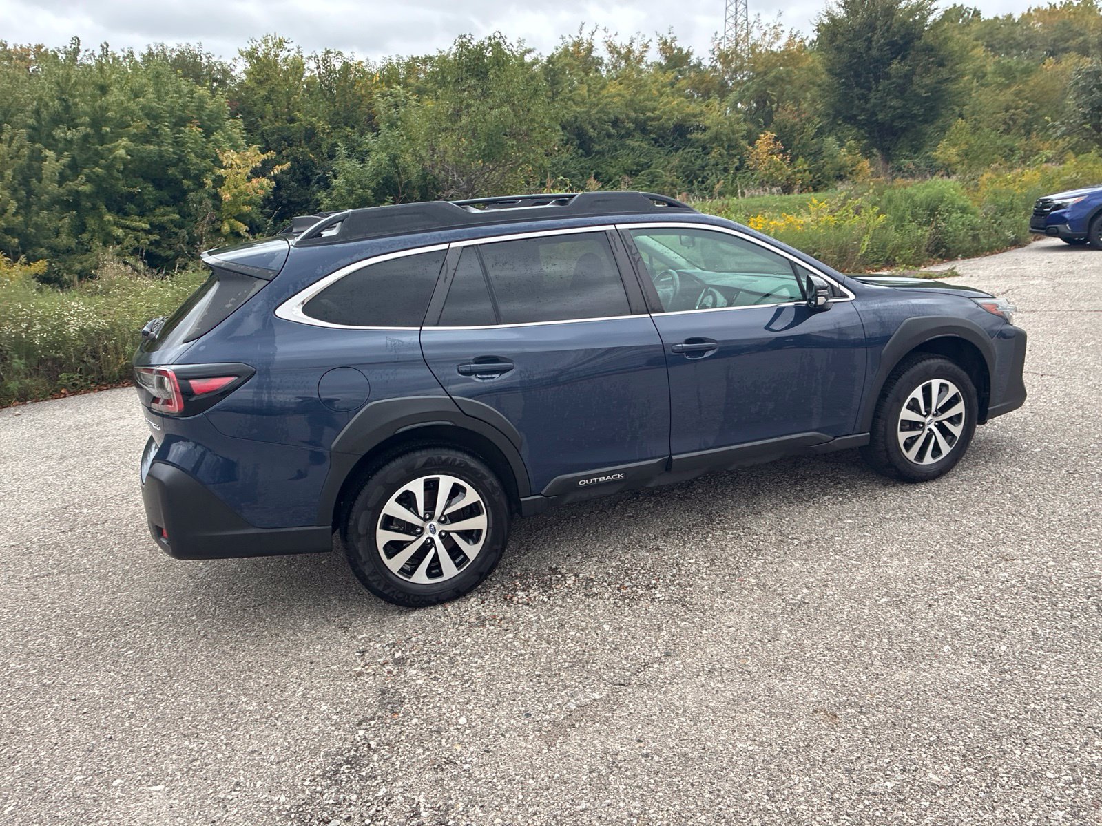 Certified 2025 Subaru Outback Premium AWD/4WD image 18