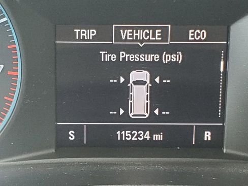 Used 2018 Chevrolet Traverse LT image 34