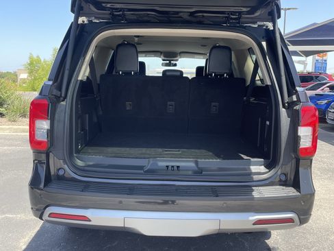 Used 2024 Ford Expedition Max XLT AWD/4WD image 9
