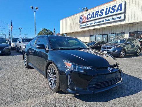 Used 2014 Scion tC image 5