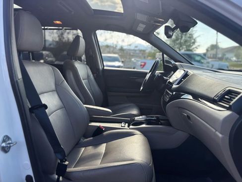Used 2017 Honda Pilot Elite image 24