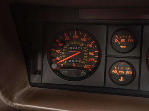 Used 1988 Ferrari Testarossa image 22