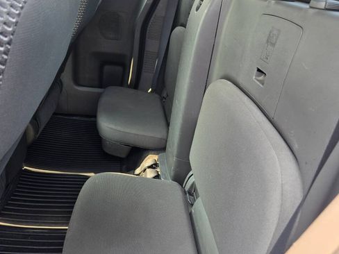 Used 2014 Nissan Frontier PRO-4X AWD/4WD image 26