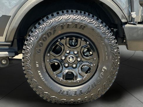 Used 2024 Ford Bronco Wildtrak AWD/4WD image 26