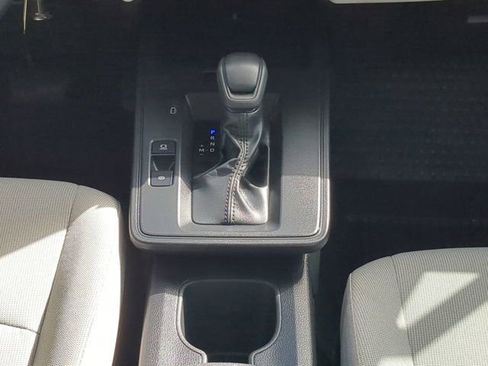 Used 2026 Toyota Corolla Cross L image 20