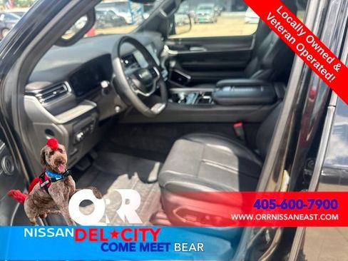 Used 2024 Jeep Wagoneer L Series II w/ Flexible Seating Group AWD/4WD image 16