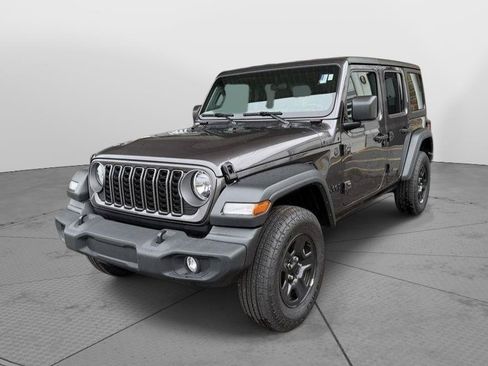 Used 2025 Jeep Wrangler Unlimited Sport AWD/4WD image 6