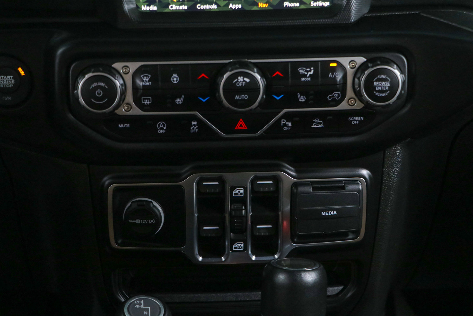 Used 2023 Jeep Wrangler Unlimited Sahara w/ LED Lighting Group AWD/4WD image 22