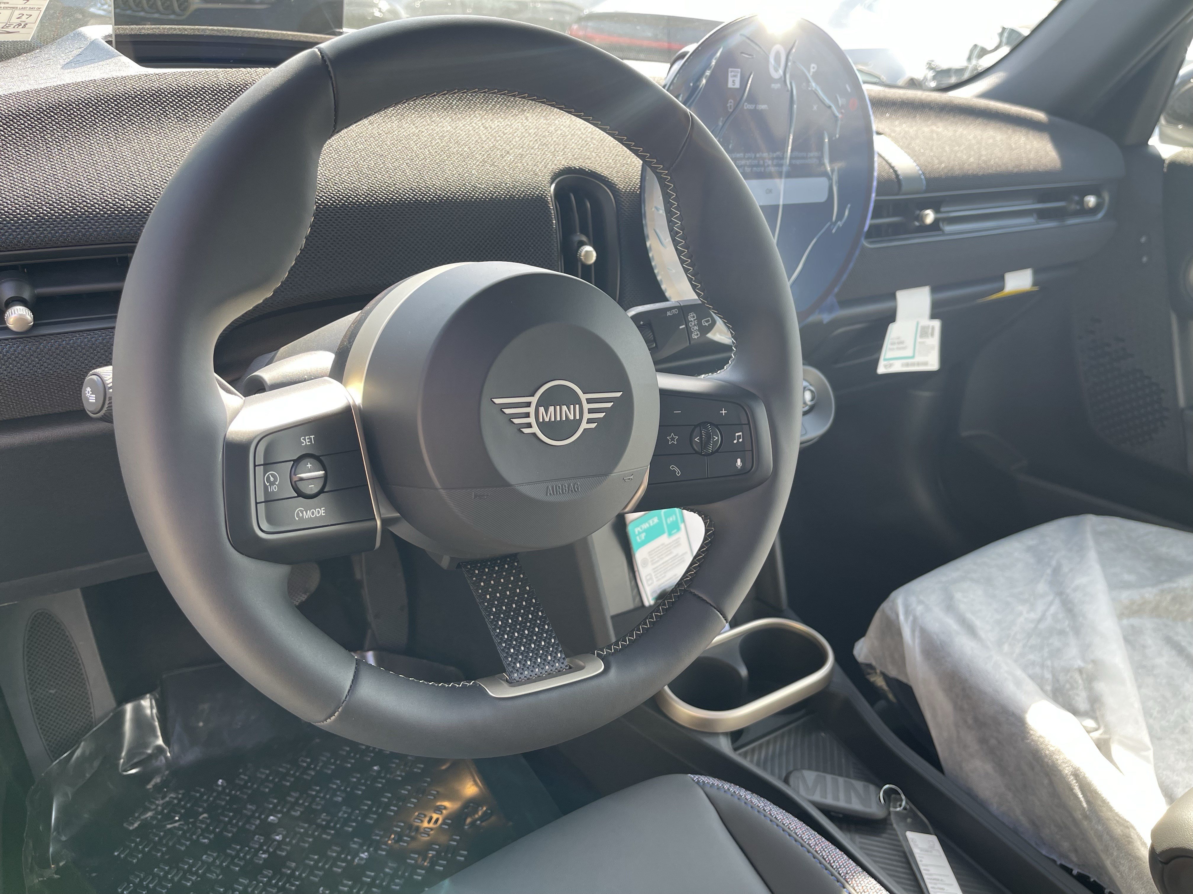 Used 2026 MINI Cooper 4-Door Hardtop FWD image 10