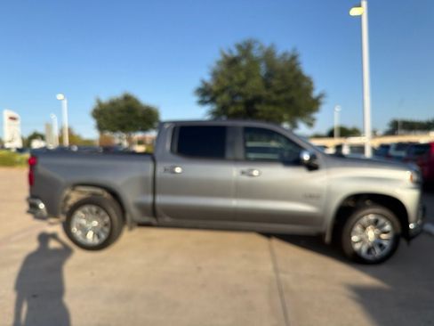 Used 2019 Chevrolet Silverado 1500 LT w/ Texas Edition RWD image 3