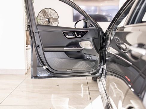 Used 2024 Mercedes-Benz C 63 AMG S image 30