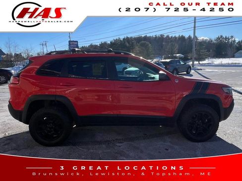 Used 2021 Jeep Cherokee Trailhawk w/ Technology Group image 7