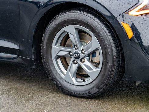 Used 2021 Kia K5 LX image 7