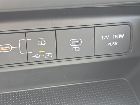 Used 2025 Hyundai Tucson SE FWD image 29