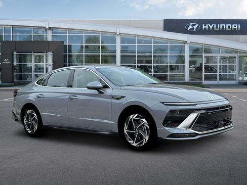 New 2026 Hyundai Sonata SEL FWD image 10
