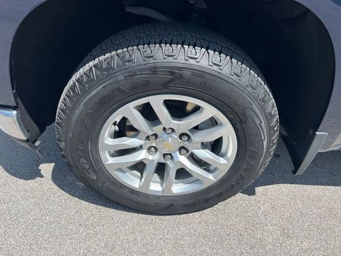 Used 2021 Chevrolet Silverado 1500 LT AWD/4WD image 13