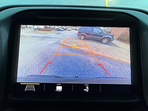 Used 2019 Chevrolet Silverado 1500 LT Trail Boss image 21