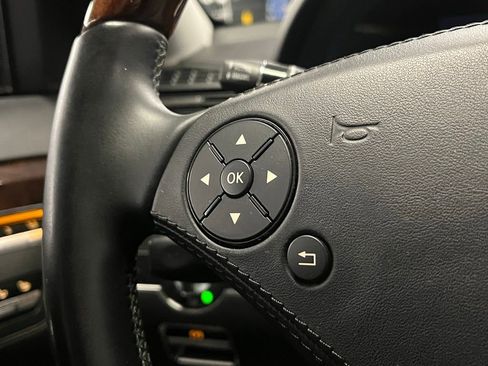 Used 2012 Mercedes-Benz S 550 4MATIC image 27