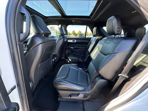 Used 2020 Ford Explorer ST w/ ST Street Pack image 18