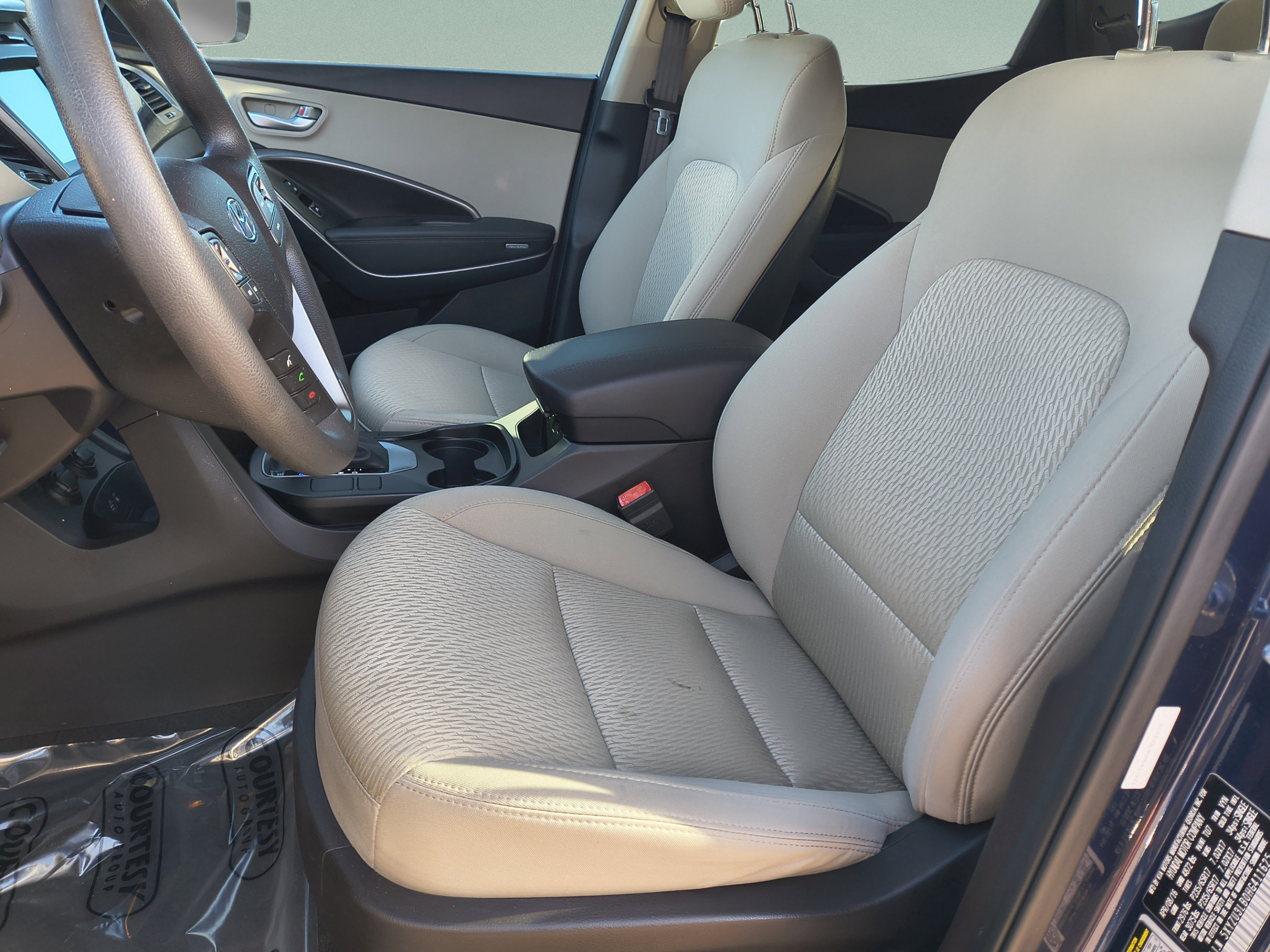 Used 2017 Hyundai Santa Fe Sport FWD image 17