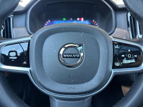 Certified 2025 Volvo V90 B6 Cross Country Ultra w/ Protection Package Premier AWD/4WD image 28