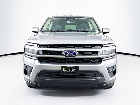 Used 2024 Ford Expedition XLT image 2