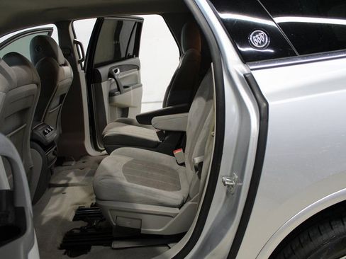 Used 2016 Buick Enclave Convenience image 17