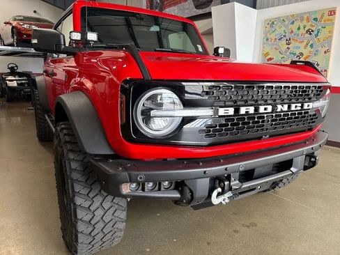 Used 2023 Ford Bronco Wildtrak AWD/4WD image 36