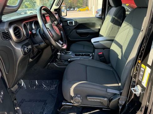 Used 2020 Jeep Wrangler Unlimited Willys image 4