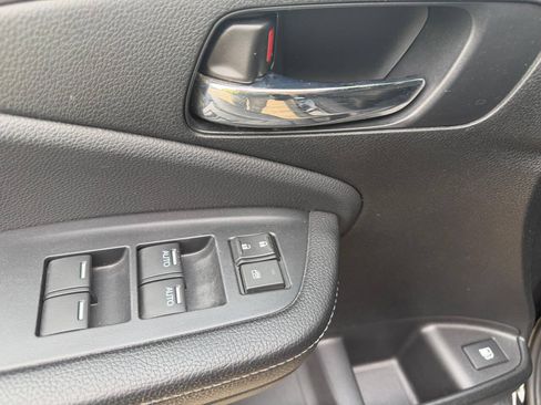 Used 2017 Honda Ridgeline RTL-T image 22