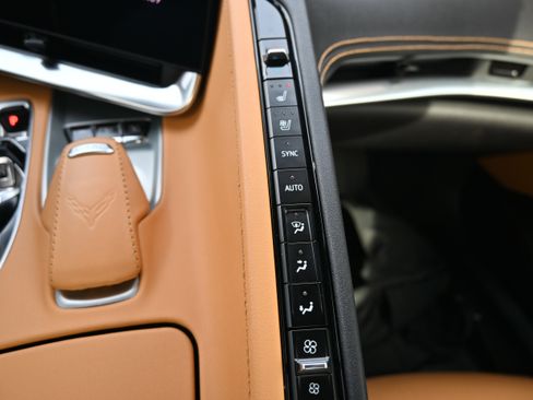Used 2023 Chevrolet Corvette 2LT image 32