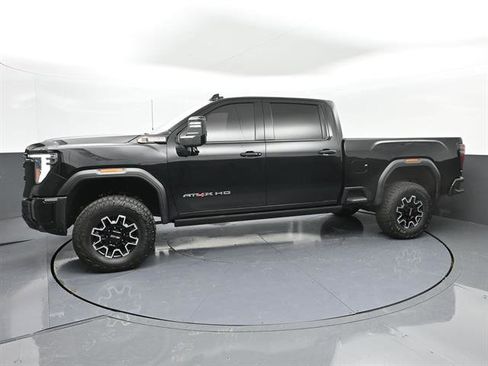 Used 2024 GMC Sierra 2500 AT4X AWD/4WD image 32