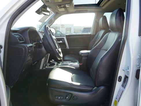 Certified 2022 Toyota 4Runner SR5 Premium image 18