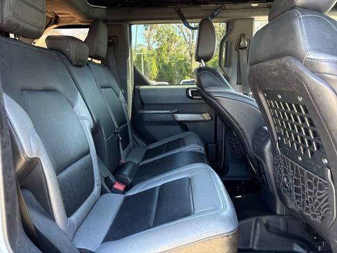 Used 2022 Ford Bronco Black Diamond image 30