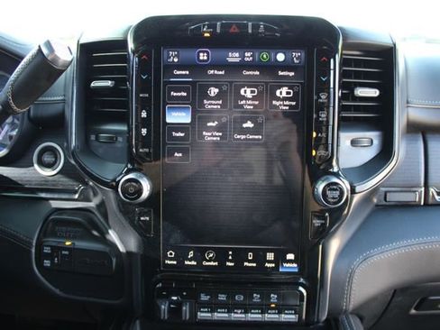 Used 2022 RAM 3500 Limited AWD/4WD image 19