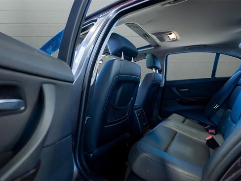 Used 2006 BMW 325i Sedan image 23