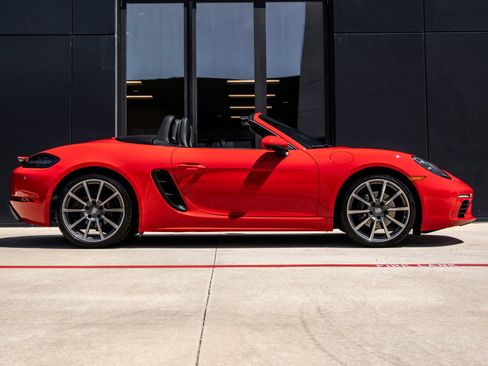 Certified 2023 Porsche 718 Boxster RWD image 12