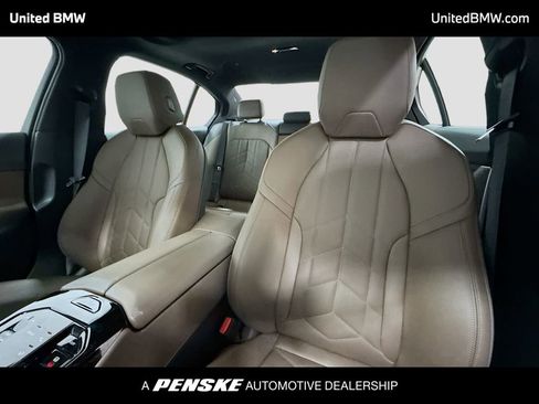 Used 2025 BMW i5 xDrive40 w/ Premium Package image 5