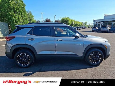 Certified 2023 Chevrolet TrailBlazer LT w/ Convenience Package AWD/4WD image 9