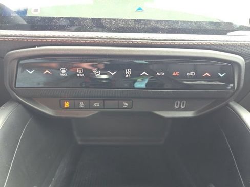 Used 2026 Jeep Cherokee Limited AWD/4WD image 22