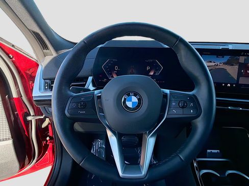 Used 2025 BMW X2 xDrive28i image 39