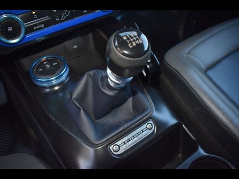 Used 2021 Ford Bronco Black Diamond image 13