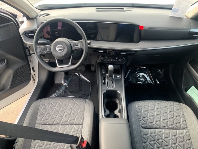New 2026 Nissan Kicks SV w/ Cold Weather Package FWD image 15