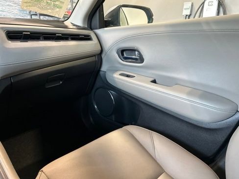Used 2018 Honda HR-V EX-L image 21