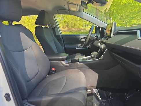 Used 2024 Toyota RAV4 XLE image 10