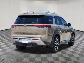 Certified 2023 Nissan Pathfinder Platinum AWD/4WD video 4