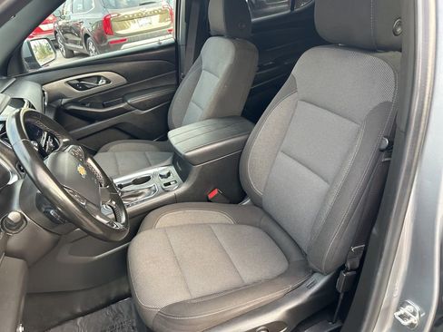 Used 2023 Chevrolet Traverse LT FWD image 10
