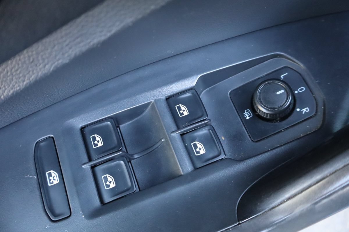 Used 2019 Volkswagen Jetta S w/ Driver Assistance Package FWD image 27