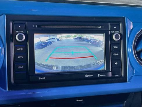 Used 2016 Toyota Tacoma SR5 RWD image 22
