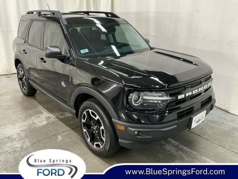 Used 2024 Ford Bronco Sport Outer Banks w/ Tech Package AWD/4WD image 1